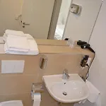 M&a Cityhotel 3* הילדסהיים
